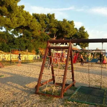 Sanja-centar Sveti Filip i Jakov